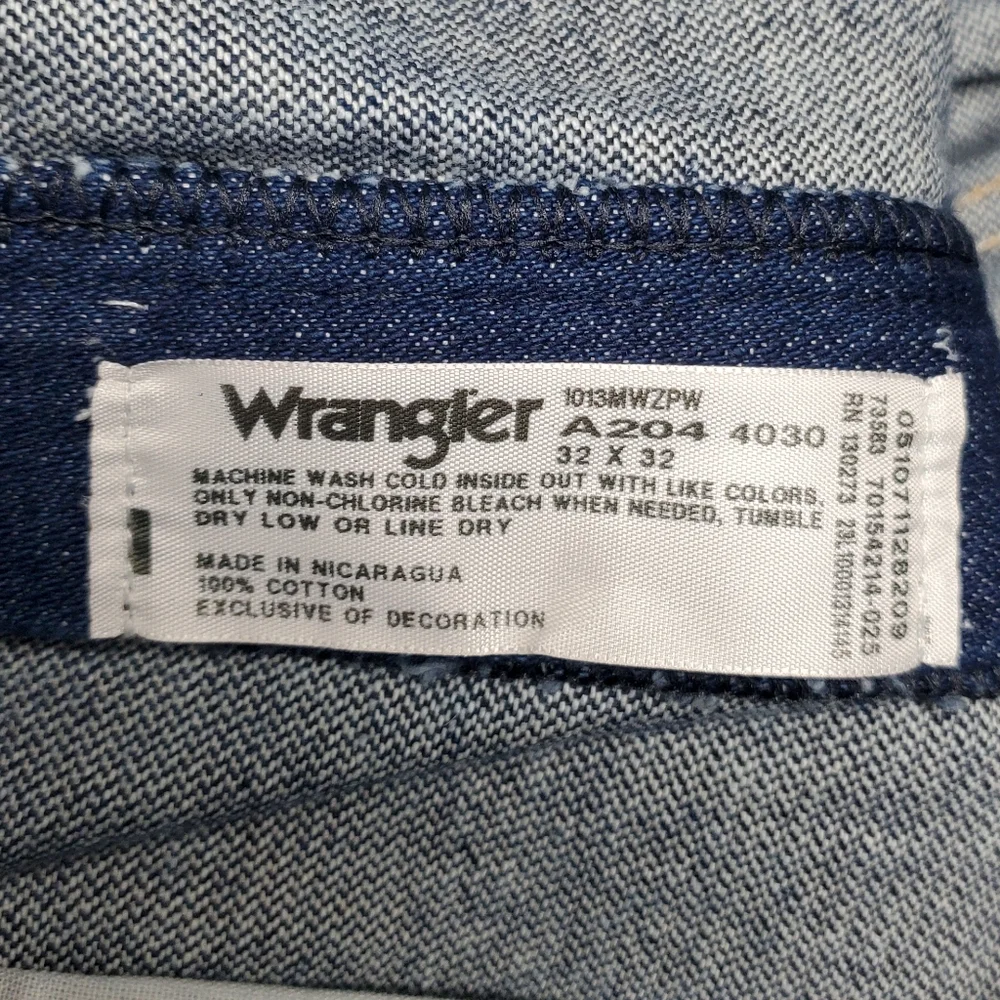 NWT Wrangler Pro Rodeo Cowboy Cut Jeans Size 32 X32 - Picture 3 of 10